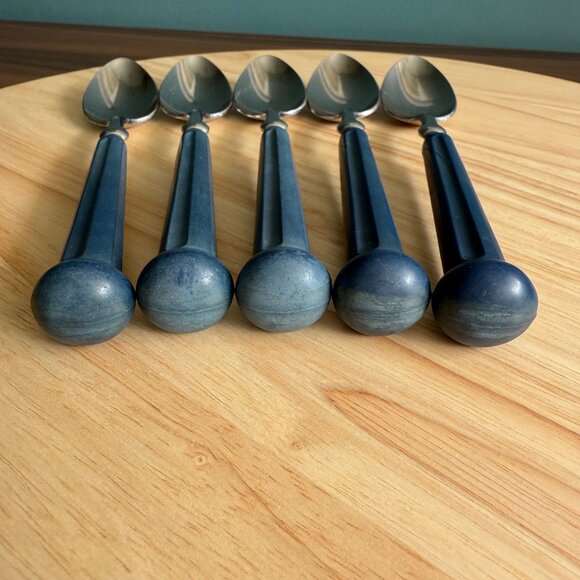 5 Oxford Hall Teaspoons Blue Handles 7-1/4" Vintage Retro Flatware Durable - Picture 3 of 10